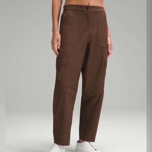Lululemon Utilitech cargo pants in Java size 29
